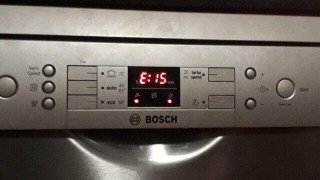 Cách sửa máy rửa bát Bosch báo lỗi E15